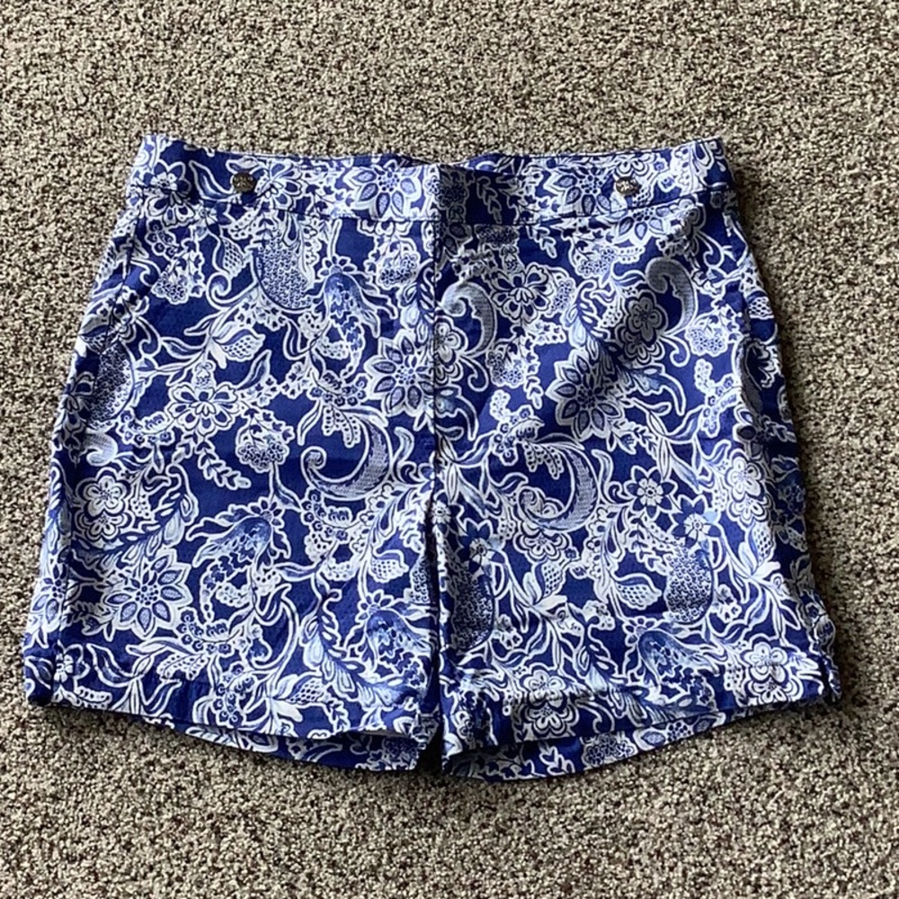 Blue Floral Women's Stretchy Shorts